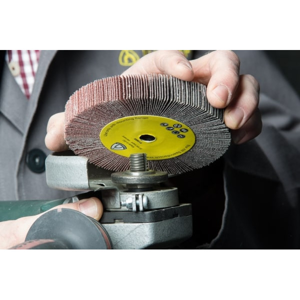 Картинка - Лепестковый угловой круг Klingspor WSM 617 (277018)