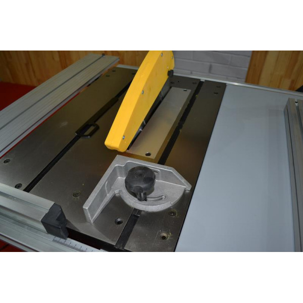 Фото - Циркулярна пила Holzmann TS250_400V