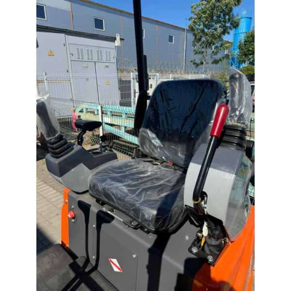 Картинка - Мини-экскаватор GTM G-Tex 1200