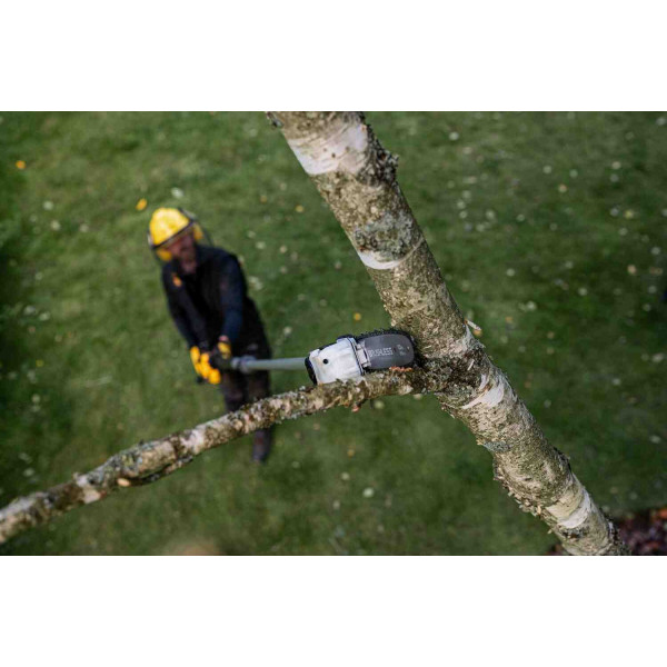 Картинка - Высоторез аккумуляторный бесщеточный с телескопической штангой DeWALT DCMPS635N