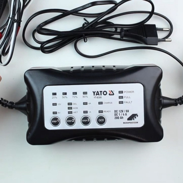 Фото - Зарядний прилад YATO YT-8300