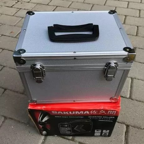 svarochnyy-apparat-invertornyy-sakuma-smma300el-5