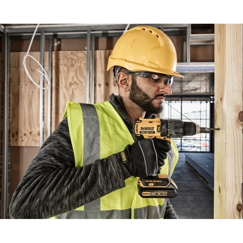 akkumulyatornaya_drel_shurupovert_dewalt_dcd778s2t_2-800x800