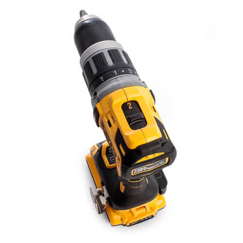 shurupovert_akkumulyatornyy_dewalt_dcd797nt_9-800x800